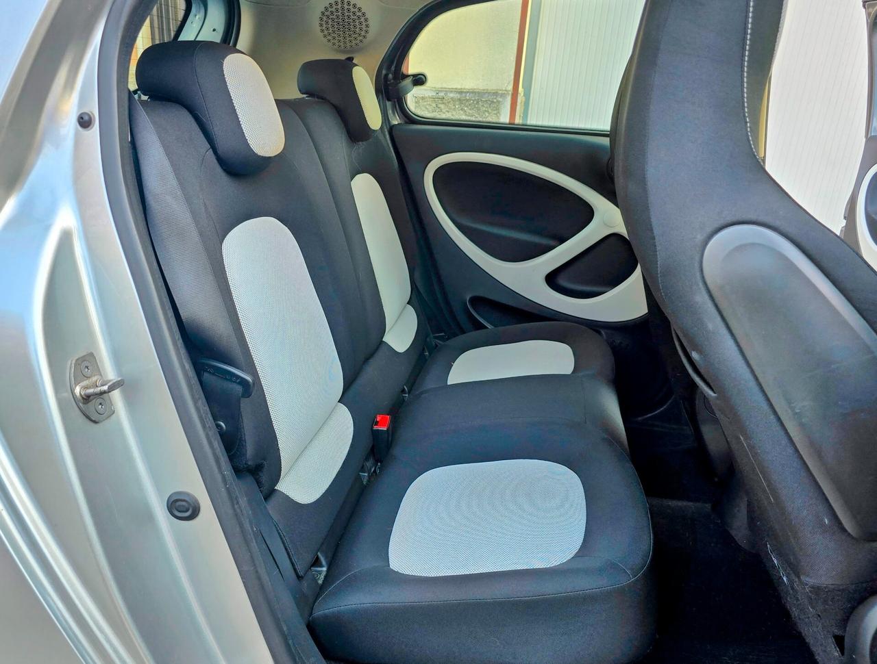 Smart ForFour