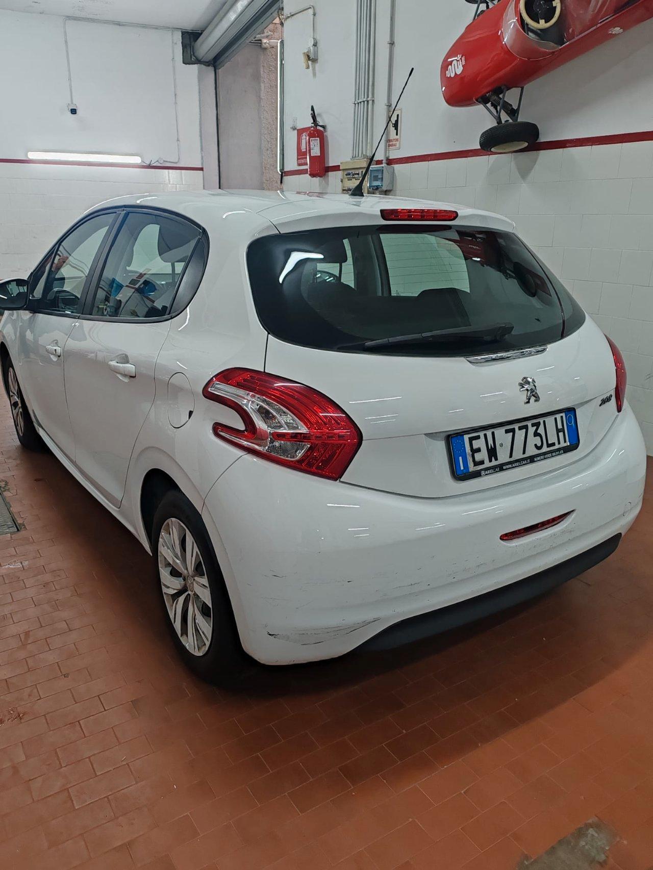 Peugeot 208 5 Porte 208 1.0 5 PORTE