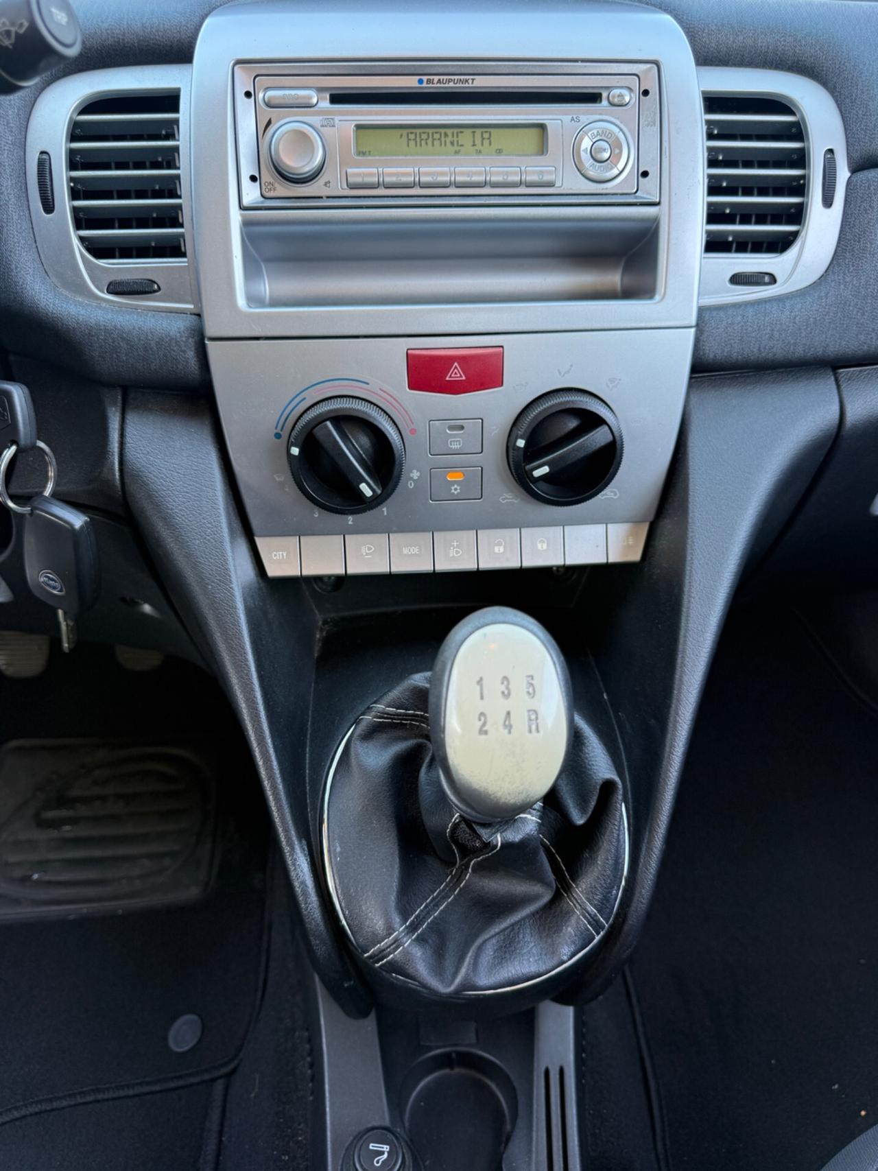 Lancia Ypsilon 1.2 Benzina 70milaKM Neopatentati