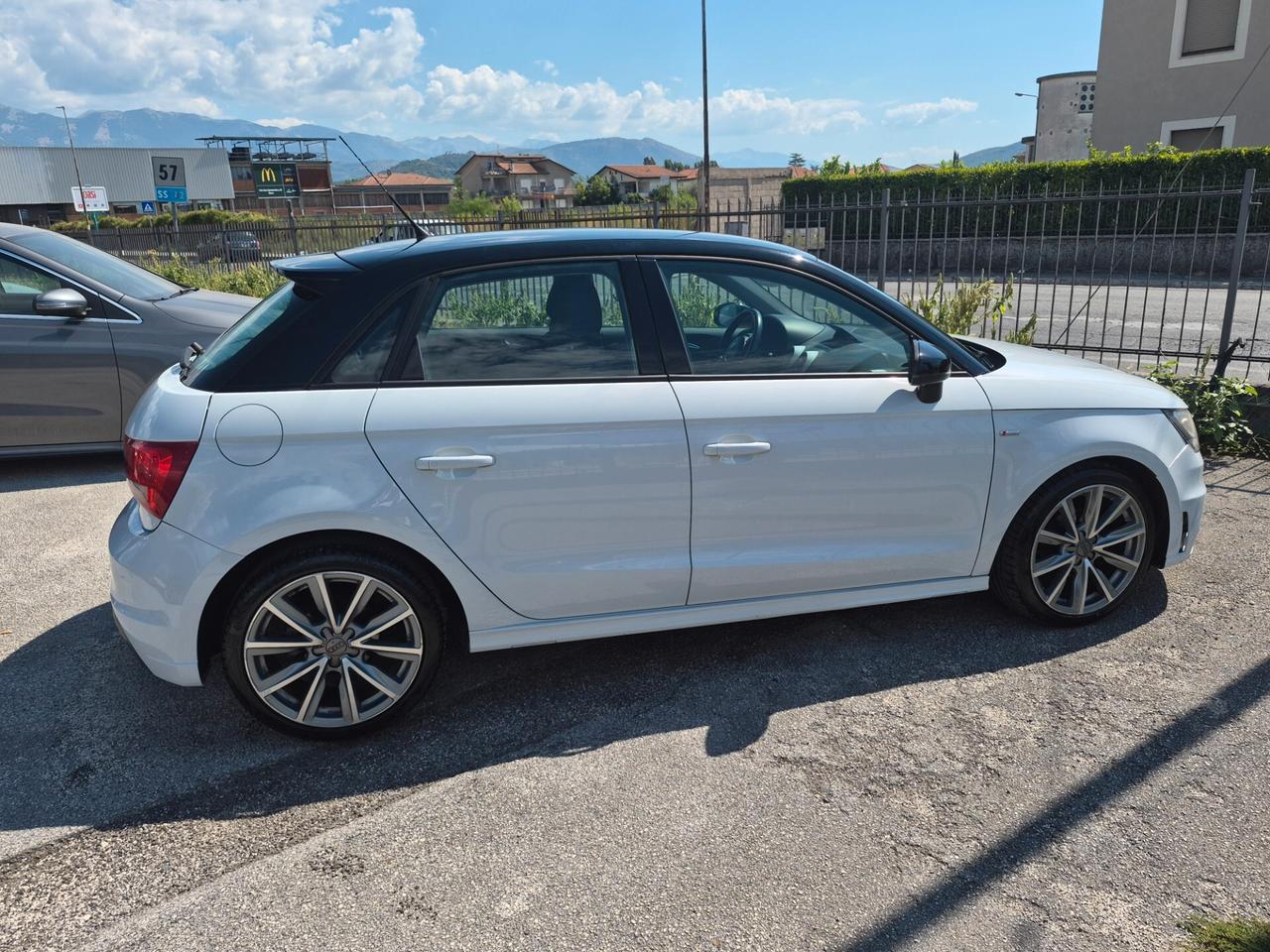 Audi A1 SPB 1.2 TFSI S line edition
