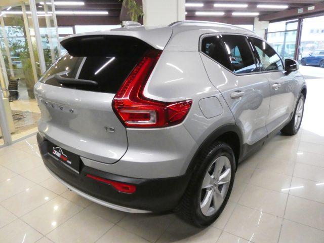 VOLVO XC40 1.5 T2 129Cv Momentum - LED, Navi, Cockpit, Traino