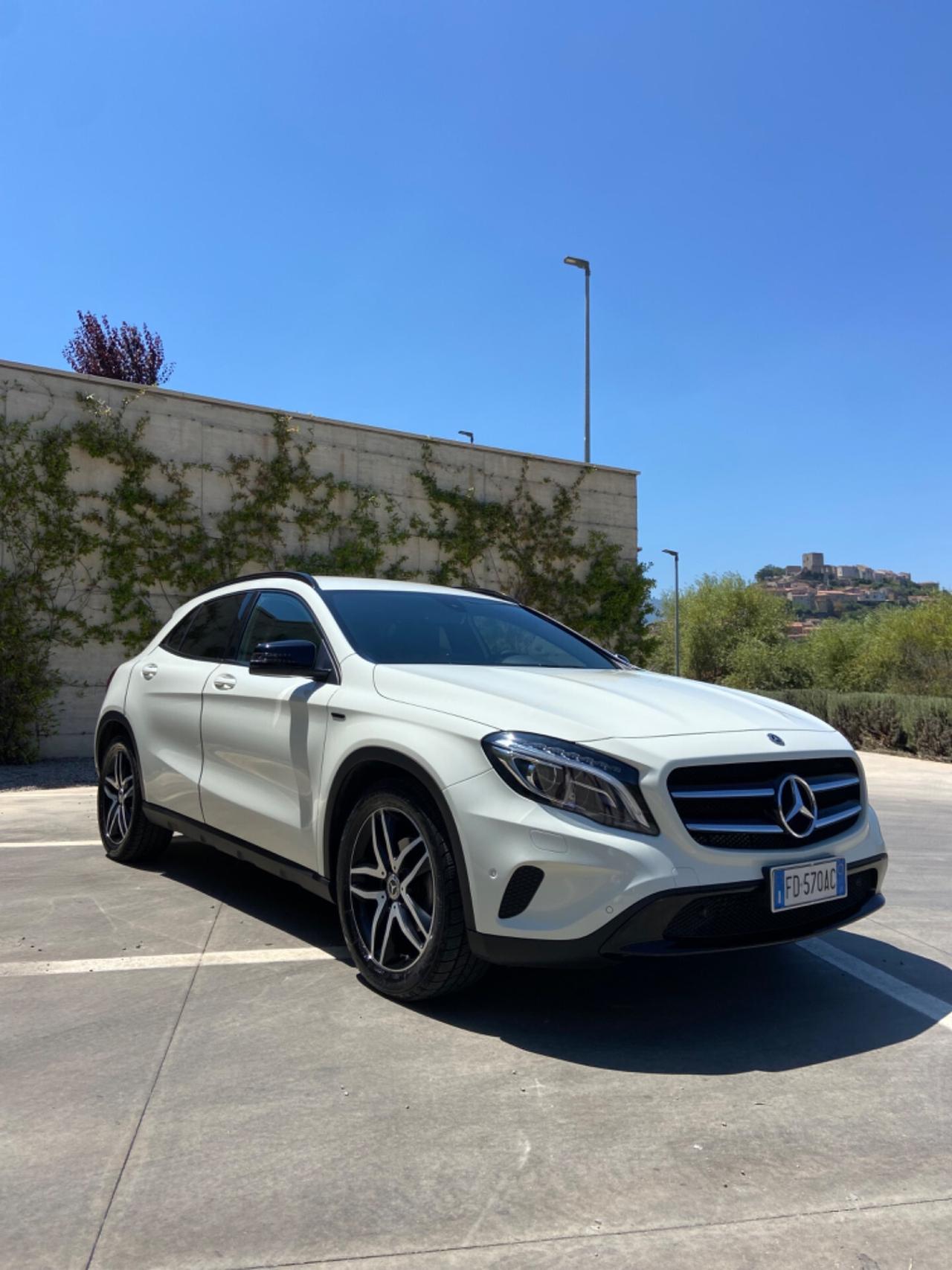 Mercedes-benz GLA 220 GLA 220 d Automatic 4Matic Premium Night Edition