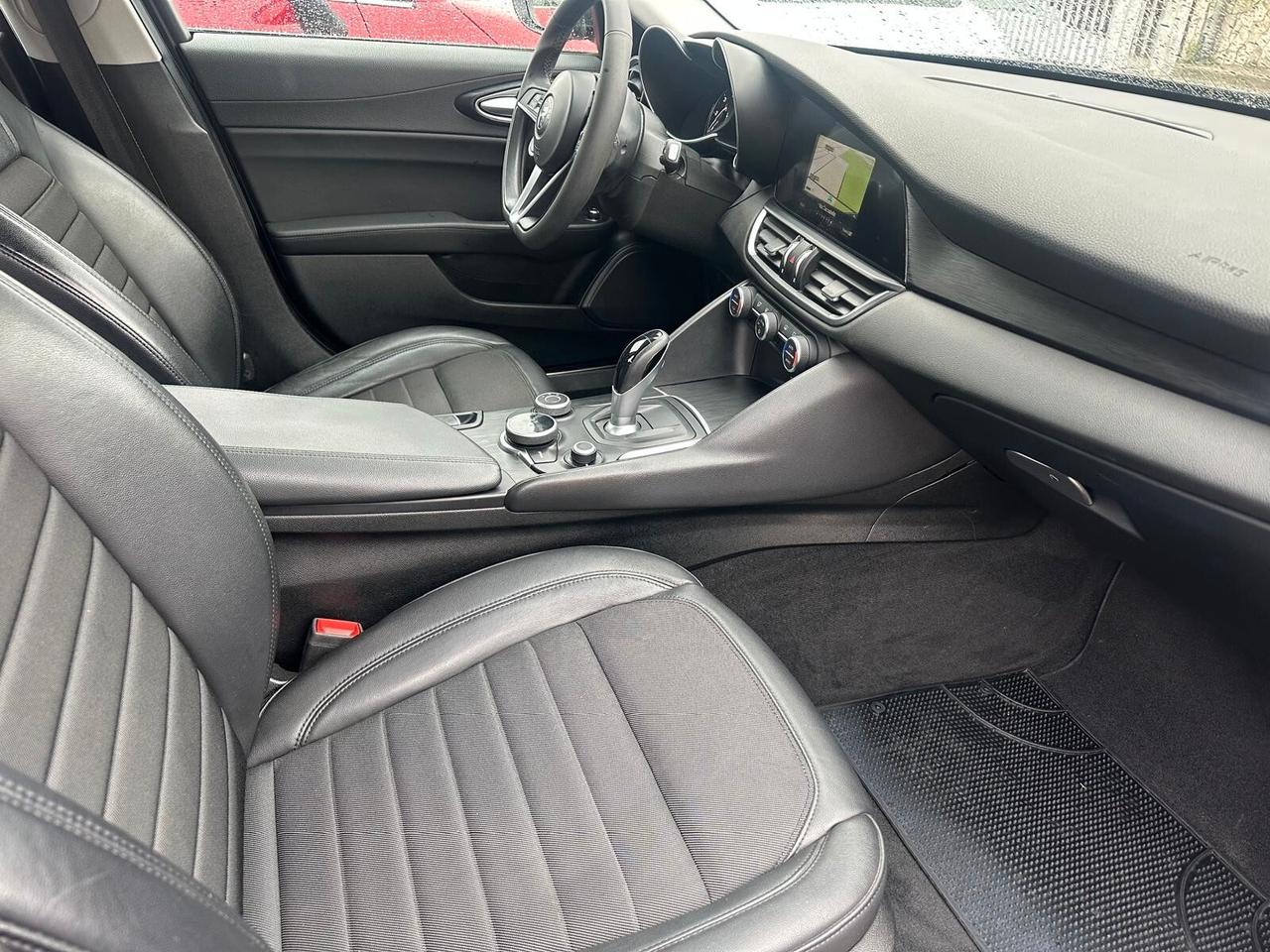 Alfa Romeo Giulia 2.2 Turbodiesel 180 CV AT8 Super-2017