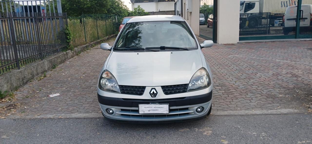 Renault Clio 1.2 cat neopatentati benzina