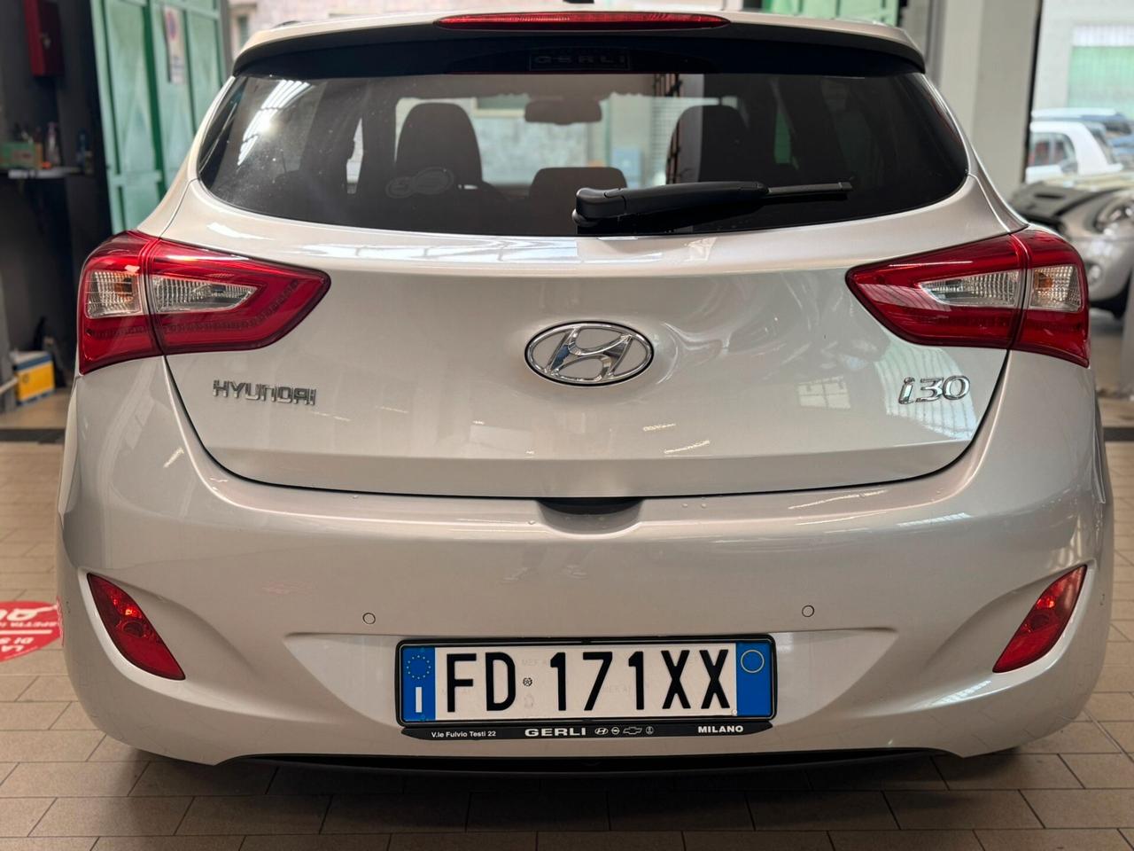 Hyundai i30 1.4 5p. Classic PREZZO REALE!! UNICO PROPRIETARIO!! SEMPRE TAGLIANDATA IN CASA MADRE!! SOLO 16.000 KM!!