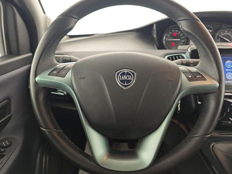 Lancia Ypsilon 1.0 FireFly 5 porte S&S Hybrid Gold