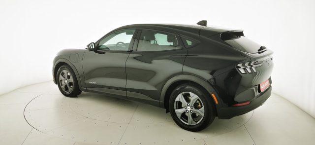FORD Mustang Mach-E Standard Range 269 CV rwd (430 km di autonomia)