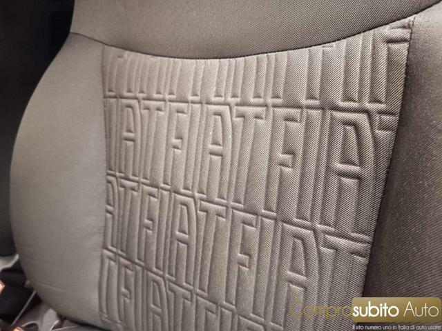 FIAT 500 1.0 Hybrid Red