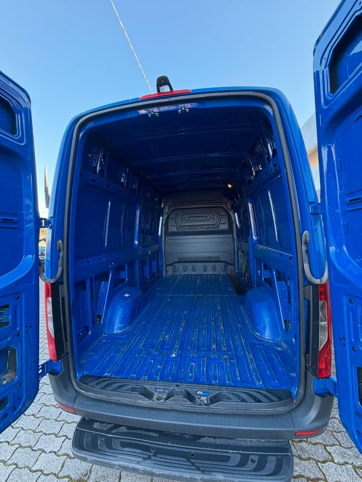 Mercedes Sprinter F37/33 311 CDI TA Furgone