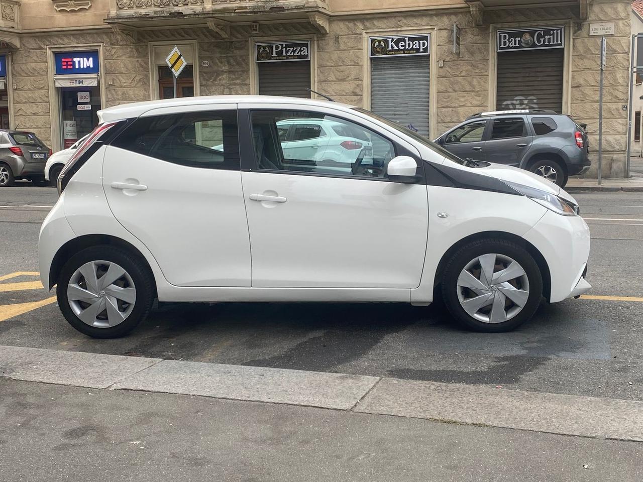 Toyota Aygo X-Play #11983
