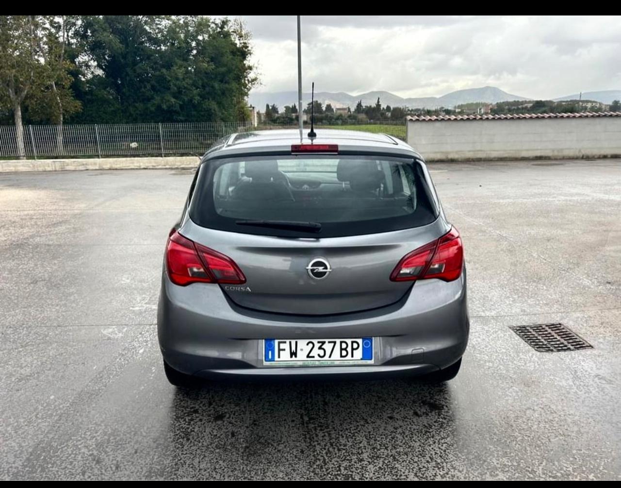 Opel Corsa 1.2 5 porte