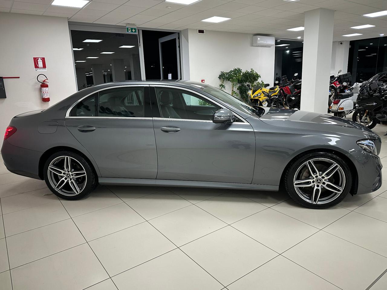 Mercedes-benz E 220 d 4Matic 194 Cv Premium - 2020