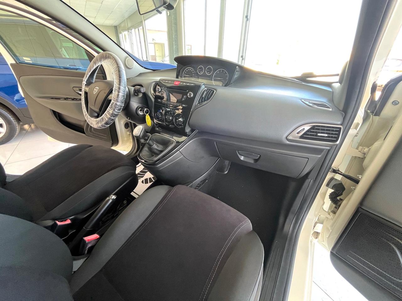 Lancia Ypsilon 1.2 69 CV 5 porte KM 104000