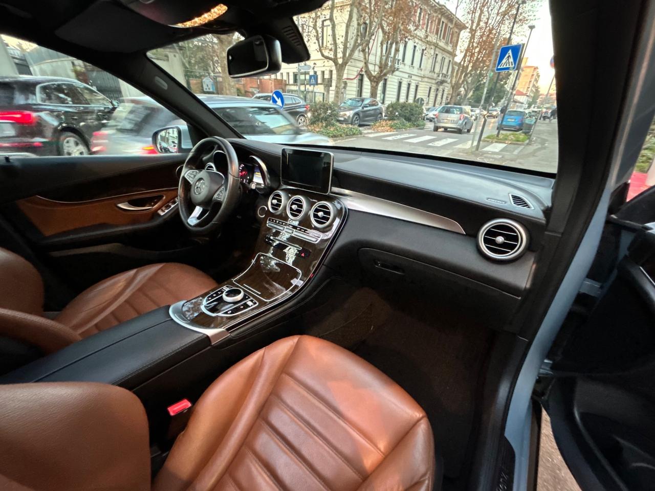 Mercedes-benz GLC 250 4MATIC Sport auto *BENZINA*STRAFULL*70000KM*