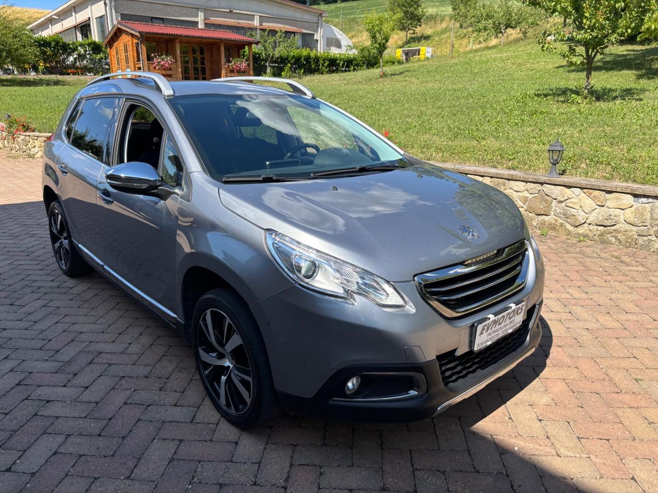 Peugeot 2008 BlueHDi 120 S&S Allure