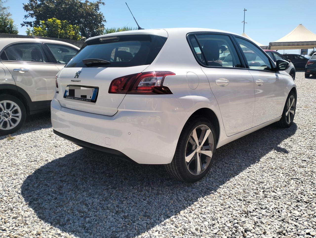 Peugeot 308 BlueHDi 120CV