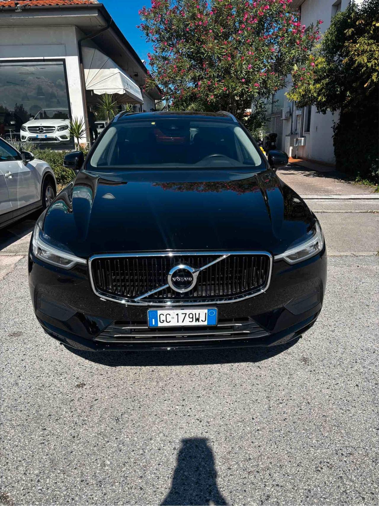Volvo XC 60 XC60 B4 (d) AWD Geartronic Momentum Pro