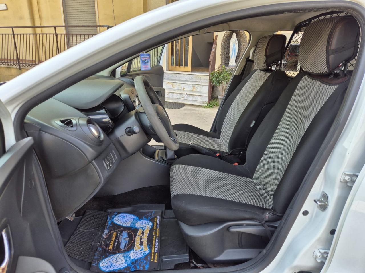 Renault Clio 1.5 dCi 8V 75CV 5 porte Van autocarro