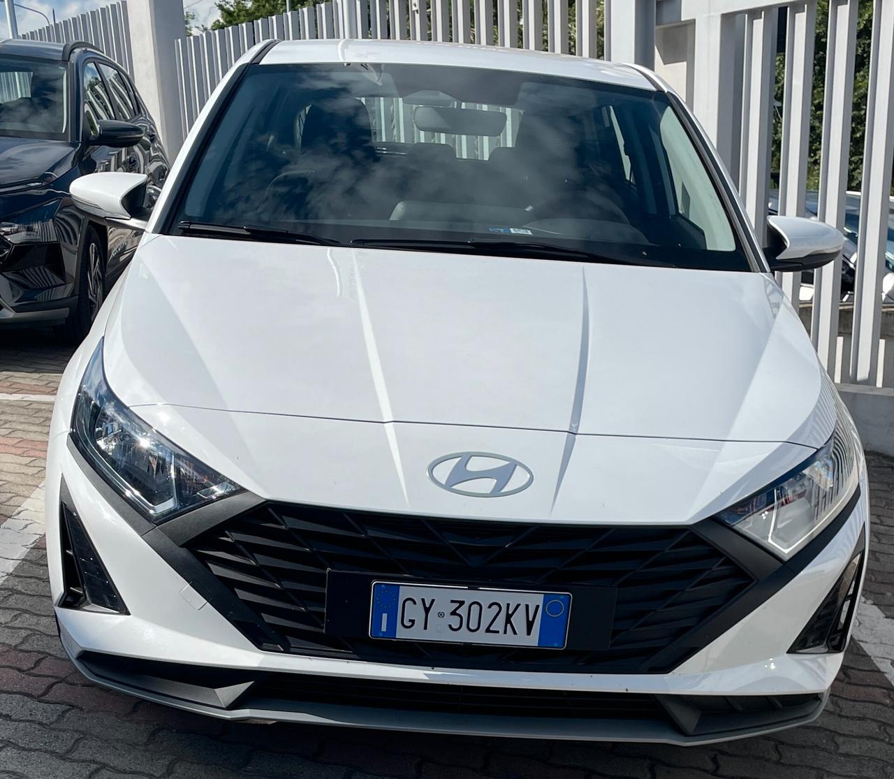 Hyundai i20 1.2 MPI MT GPL Connectline