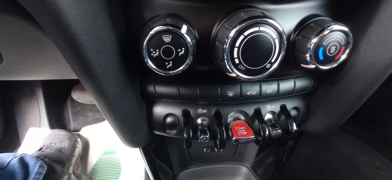 Mini Cooper D Clubman 2.0 Business Automatica