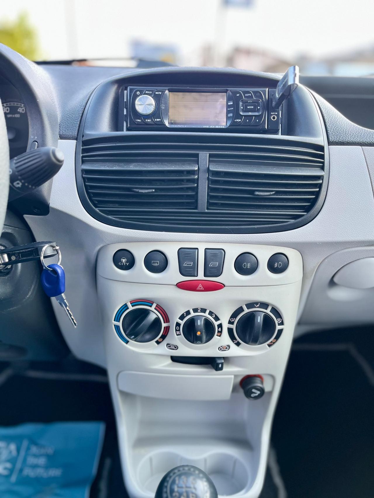 Fiat Punto 1.2 5 porte bConnect