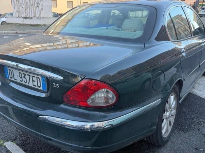 Jaguar X-Type 2.5 V6 24V cat Executive