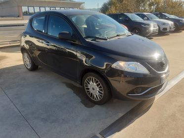 Lancia Ypsilon 1.2 69 CV GPL Gold - 2016