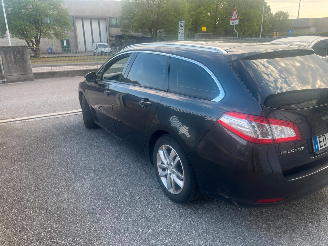 Peugeot 508 1.6 e-HDi 112CV cambio robotizzato S&S SW Ciel Business