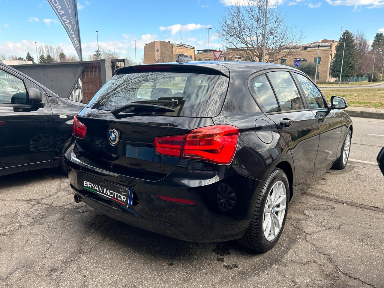 Bmw 118 118d 5p. Advantage