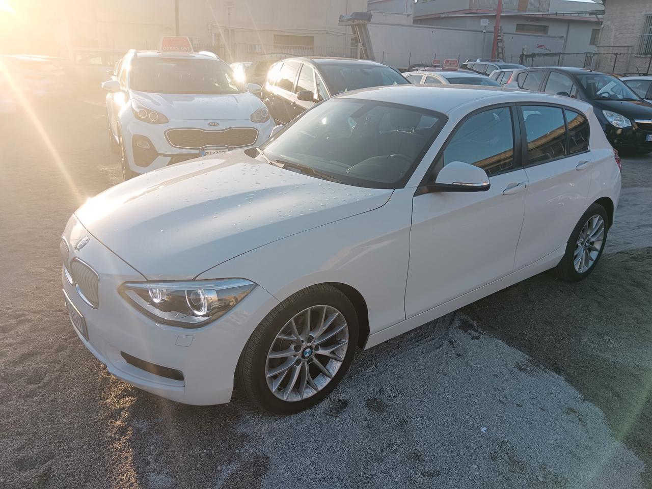 Bmw 116 116d 5p. Urban