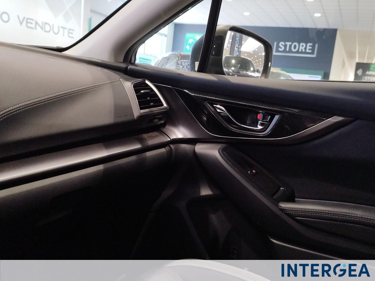 SUBARU Impreza 1.6i Style navi lineartronic