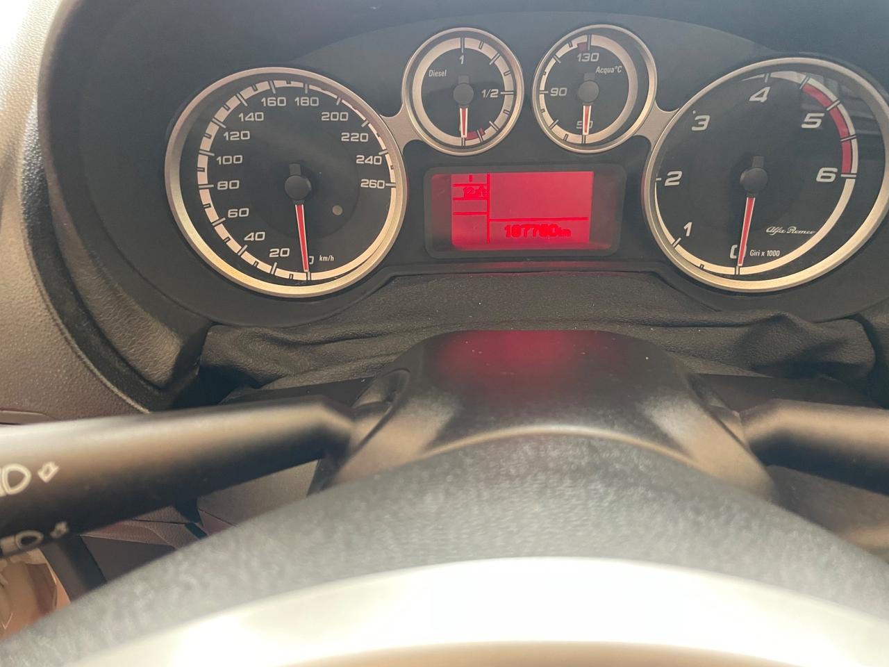 Alfa Romeo MiTo 1.3 JTDm-2 95 CV S&S Distinctive Sport Pack