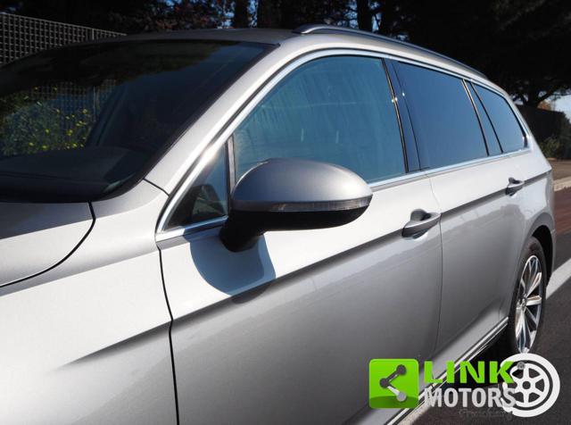 VOLKSWAGEN Passat Variant 2.0 TDI DSG Executive BlueMotion Tech.