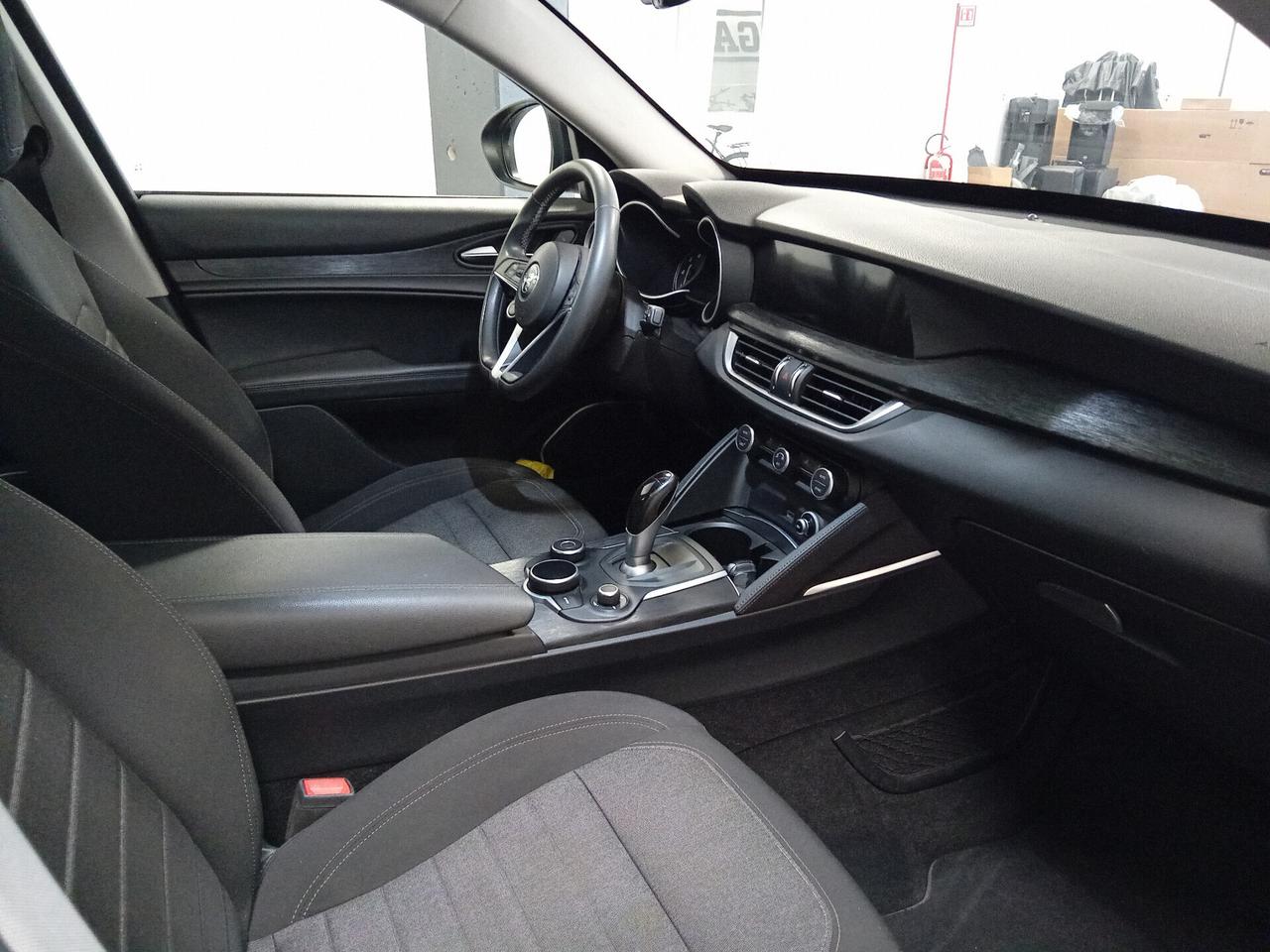 Alfa Romeo Stelvio 2.2 Turbodiesel 190 CV AT8 RWD Business