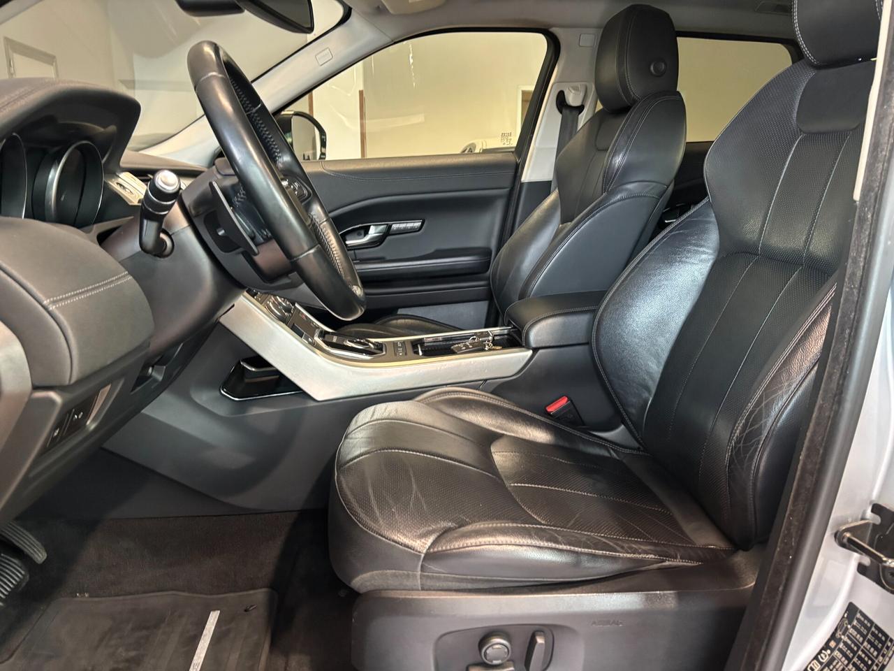 Land Rover Range Rover Evoque 2.0 td4 SE Dynamic 180cv auto