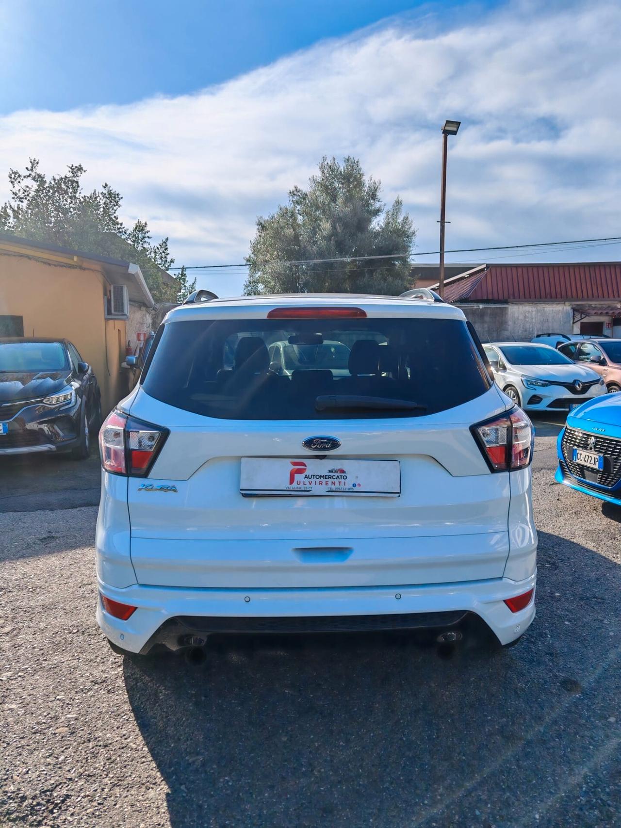 Ford Kuga 1.5 TDCI 120 CV S&S 2WD Powershift ST-Line