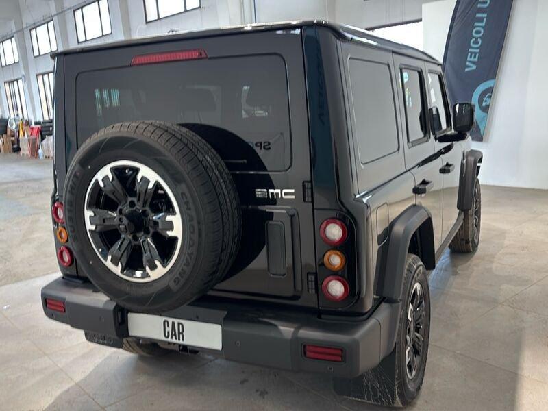 EMC 212 2.0T GDI Officier 4WD AT