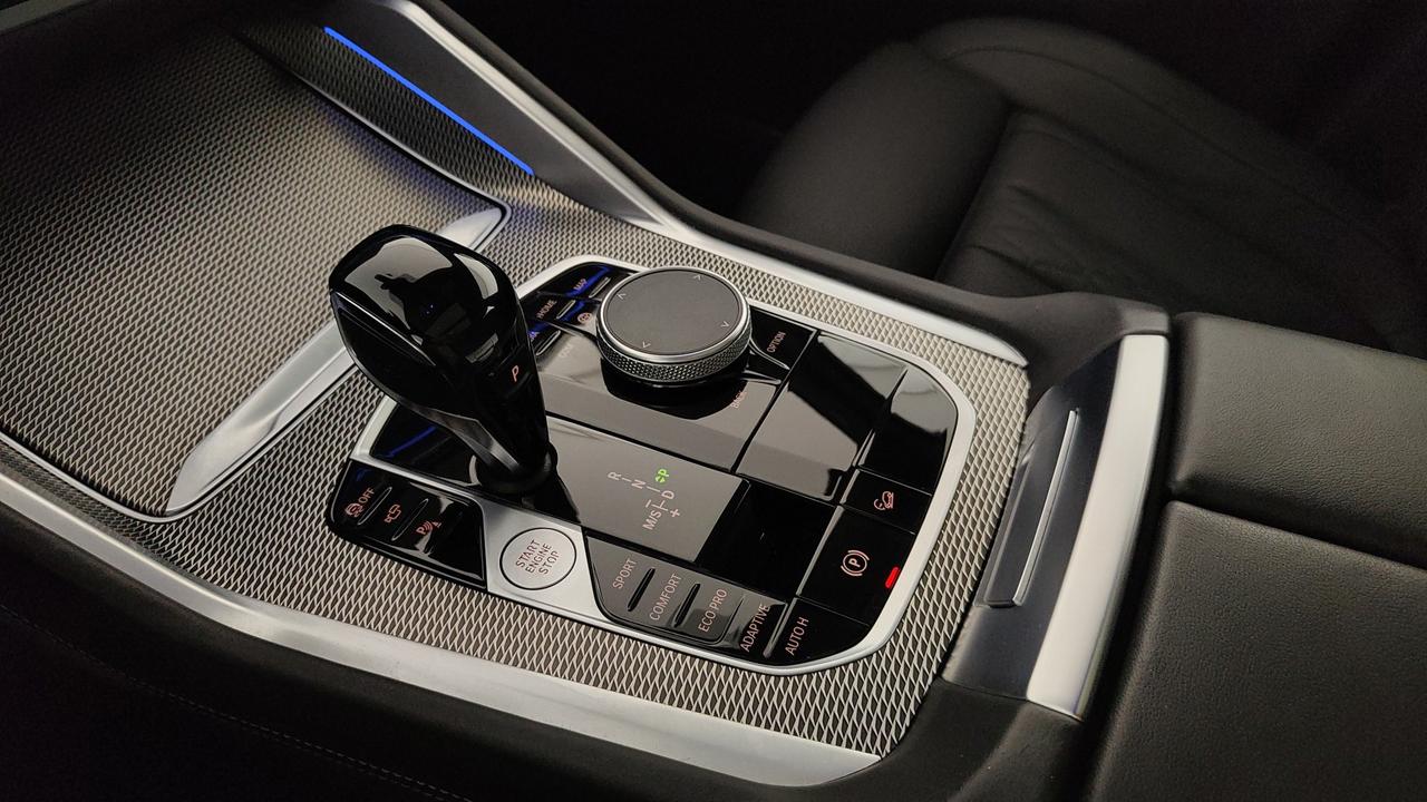 BMW X6 G06 - X6 xdrive30d mhev 48V Msport auto