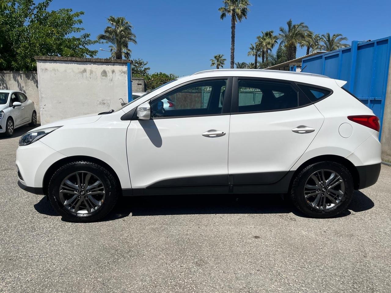 Hyundai iX35-1.7 crdi- full-2014