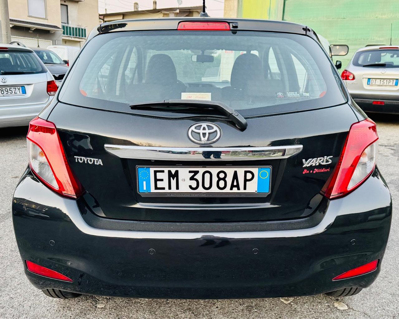 Toyota Yaris 1.3 5 porte Lounge Ok Neopatentati