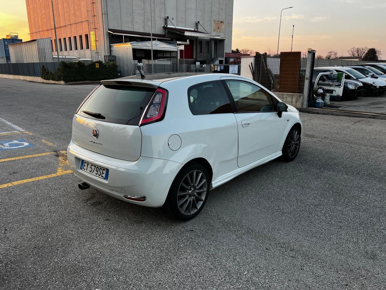 Fiat Punto 1.3 MJT II 75 CV 3 porte Lounge