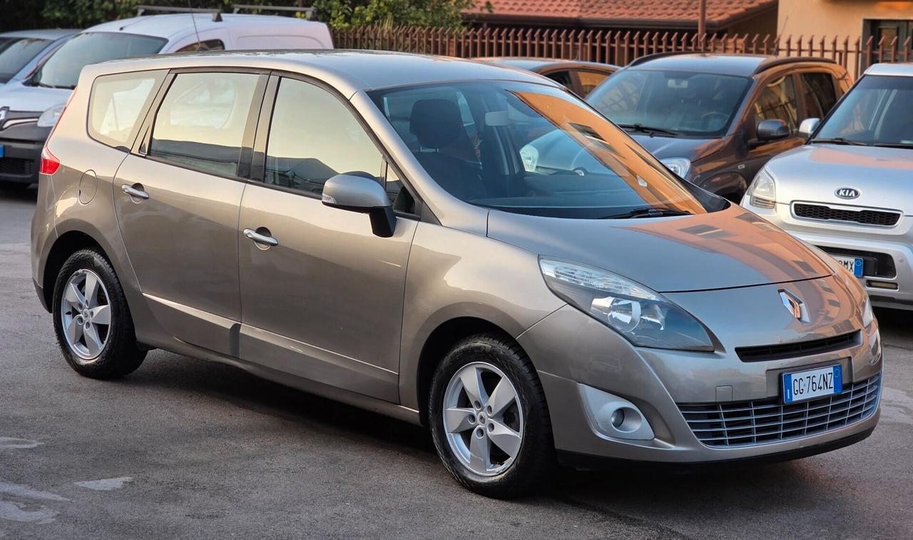 Renault Grand Scénic X-Mod 1.5 dCi 7 posti