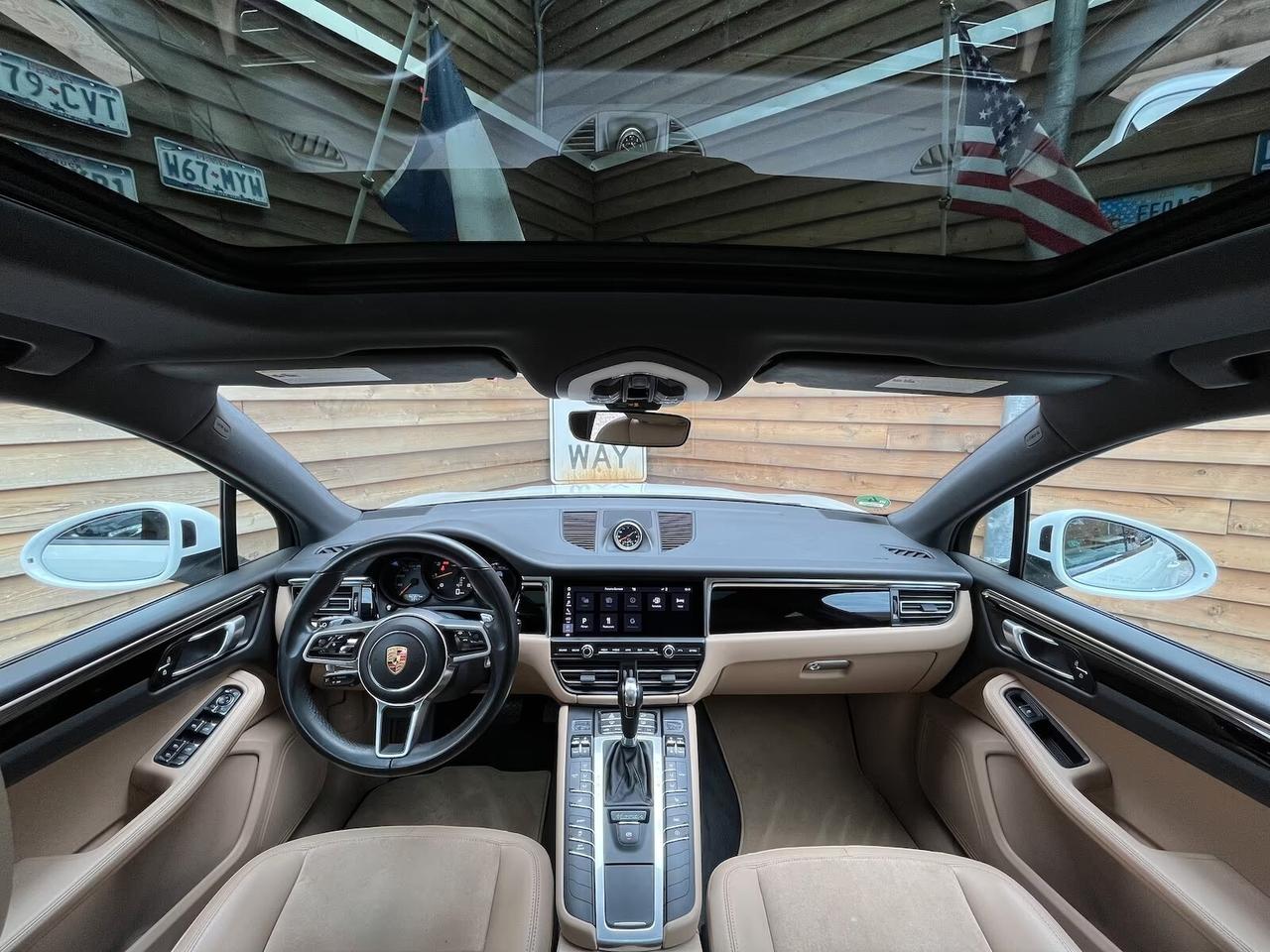 Porsche Macan 2.0 TETTO Navi LED SPORT CHRONO