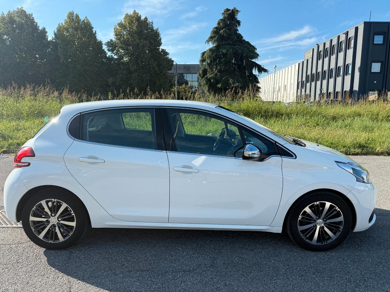 Peugeot 208 BlueHDi 75 5 porte Allure*EURO6B*NEOPATENTATI*