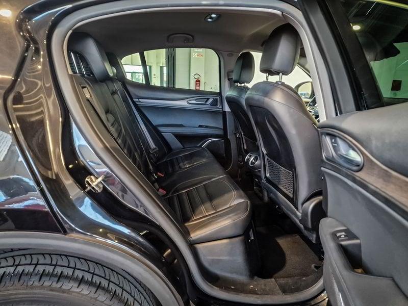 Alfa Romeo Stelvio 2.0 Turbo 280cv First Edition Q4 Auto