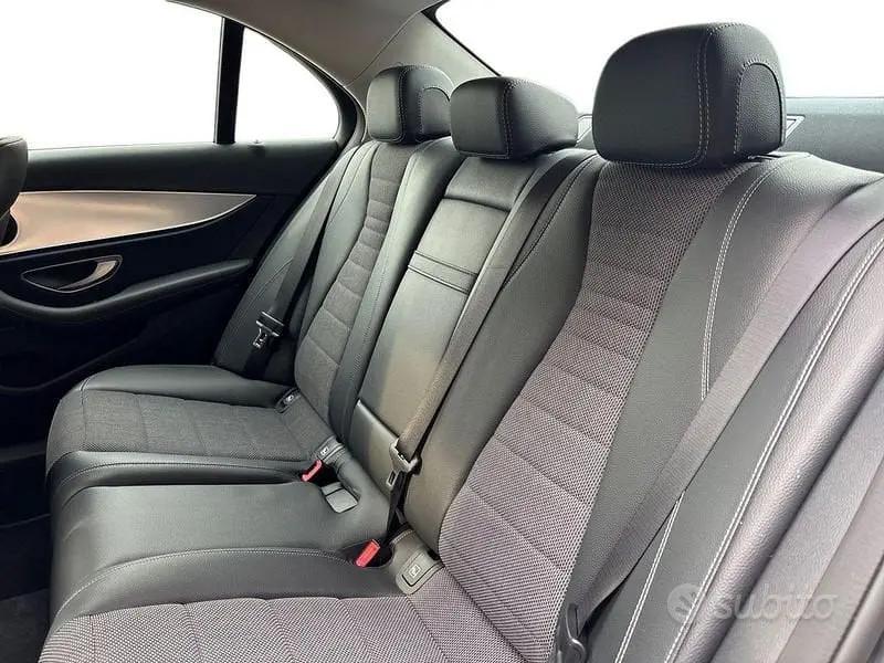 Mercedes-Benz Classe E - W213 Berlina - E 220...