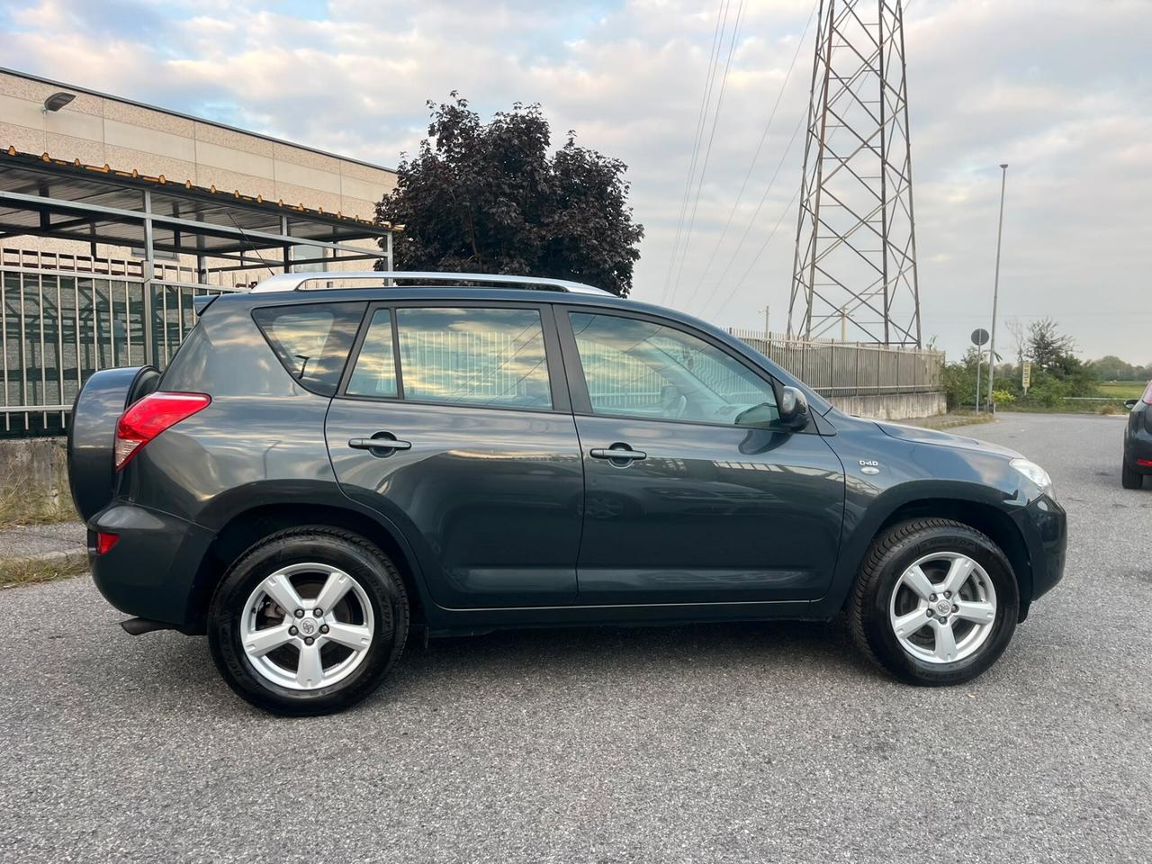 Toyota RAV 4 RAV4 2.2 D-4D 136 CV Luxury
