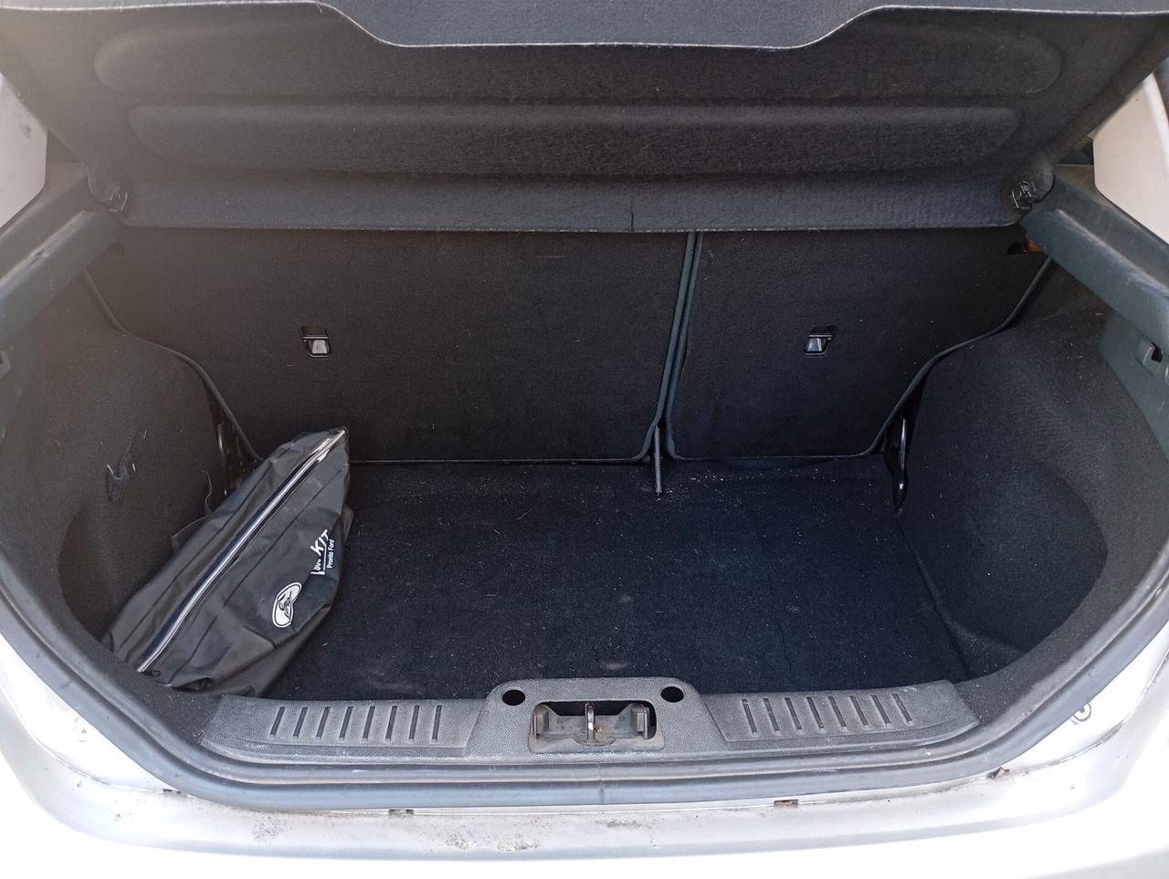Ford Fiesta 1.6 5p. Titanium- 2012