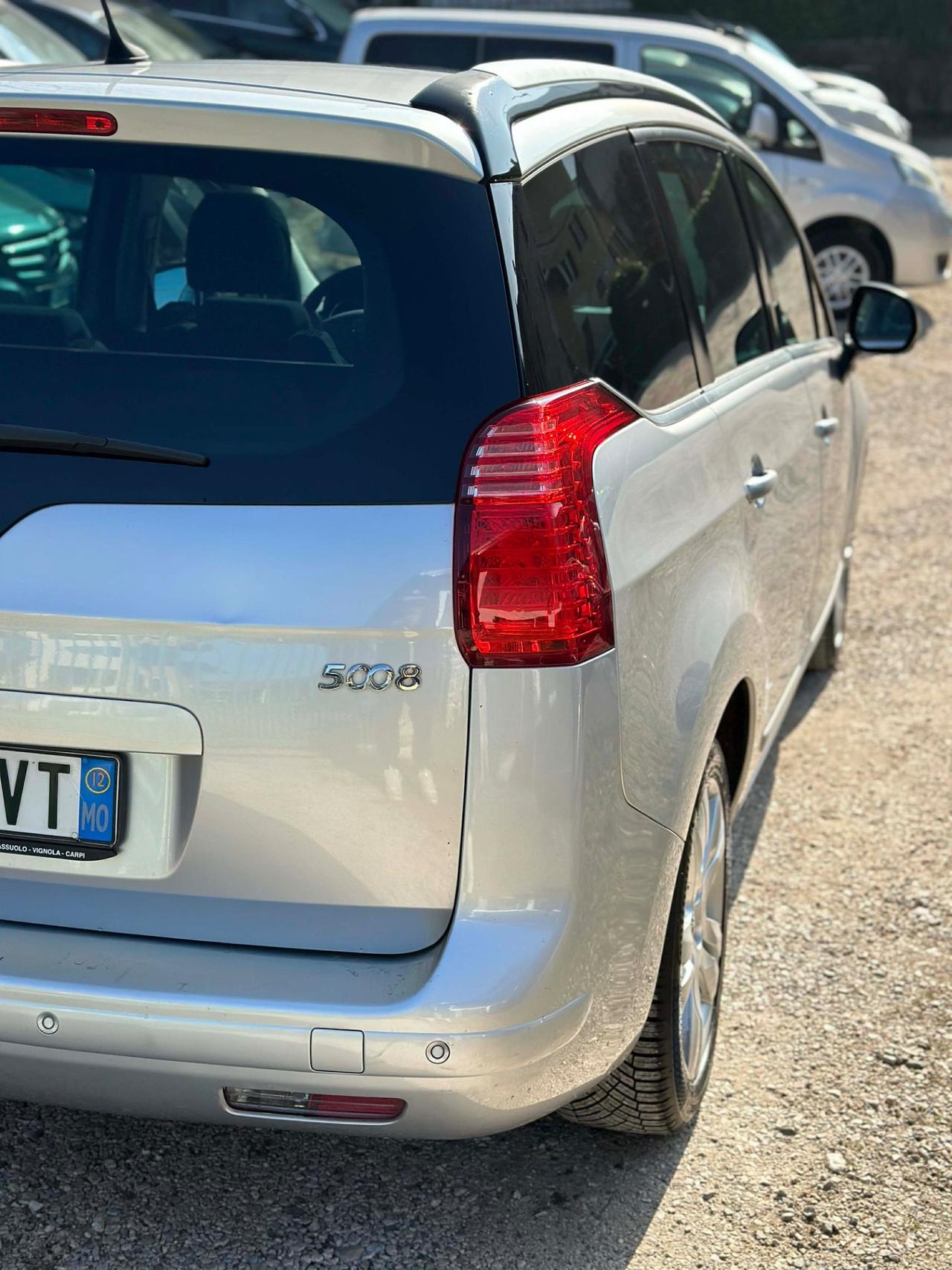 Peugeot 5008 1.6 HDi 115CV ALURE 7 POSTI TETTO KMCERT GARANZ