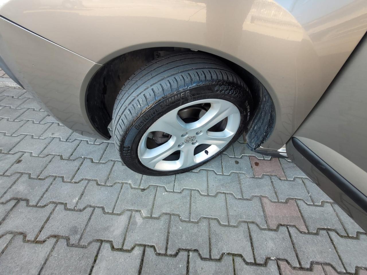 Peugeot 3008 1.6 HDi 110CV Premium